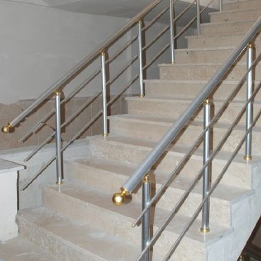 Merdiven Küpeşte